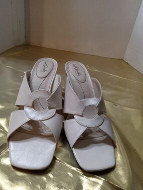 Women’s Cream Slip-On Heeled Sandals with Decorative Ring! Life Stride!